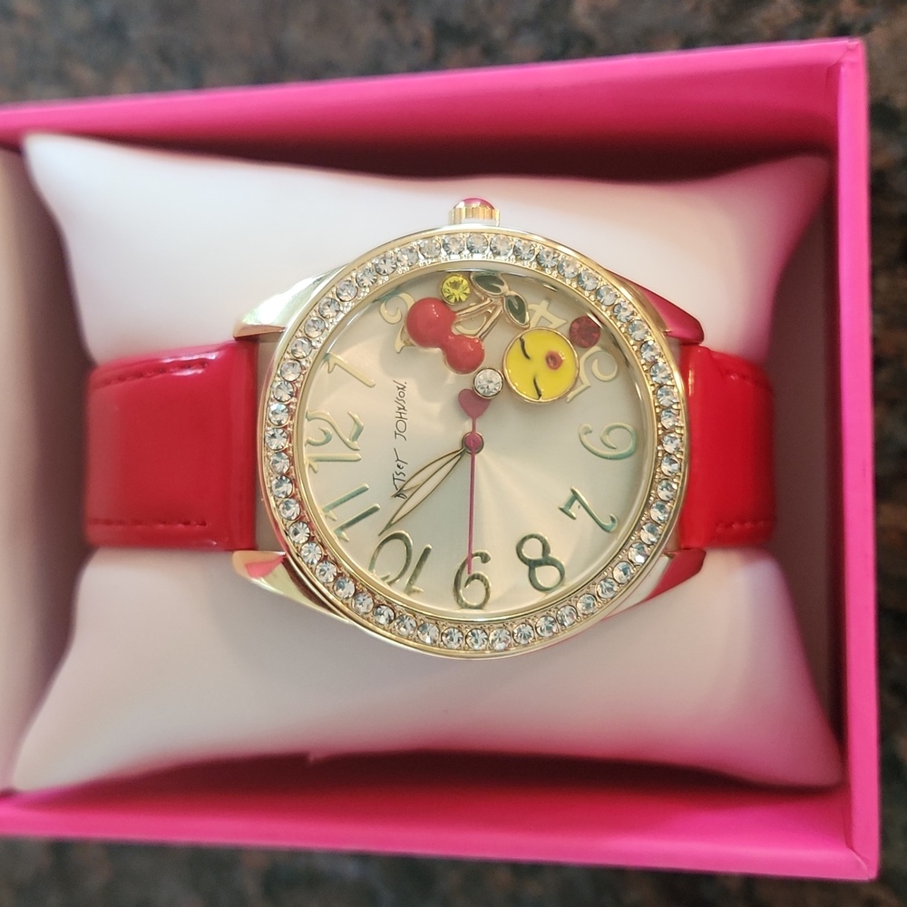 NWT ❗️ Betsey Johnson red gold rhinestones cherry faux leather watches - Picture 12 of 13
